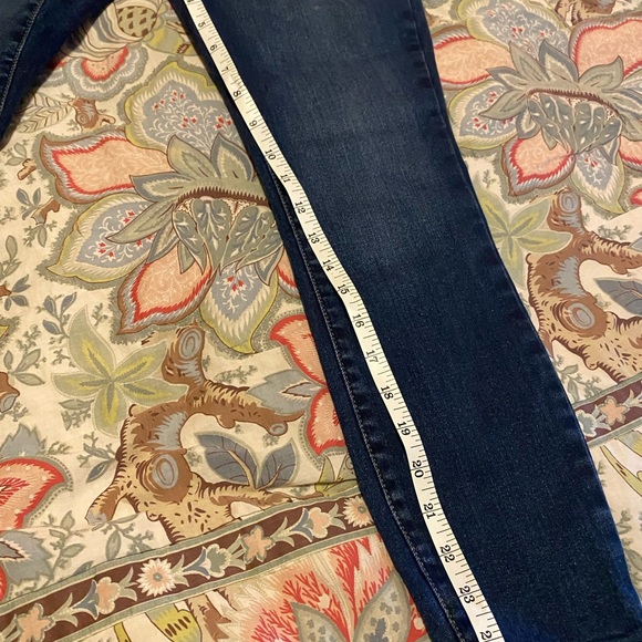 Junior’s Universal Thread High Rise Skinny Jeans. Size6/28S. - Picture 6 of 7